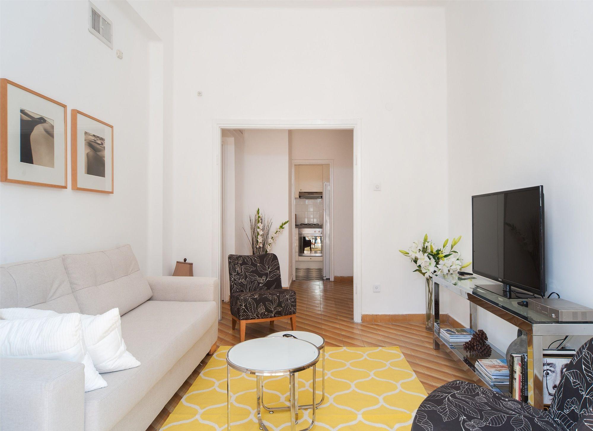 Charming 2Bd Apt W/ Balcony By Sea N' Rent Τελ Αβίβ Εξωτερικό φωτογραφία